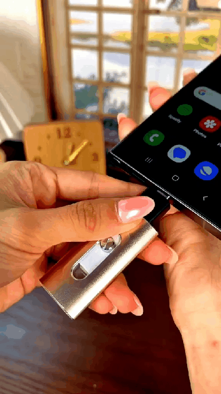 Memora Phone™ — Clé USB 3-en-1 pour Smartphone